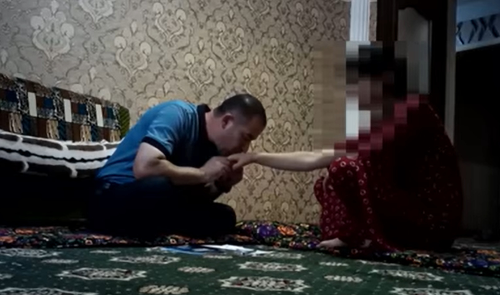 Порно Домашний таджикский секс мужа и жены дома на кровати смотреть онлайн