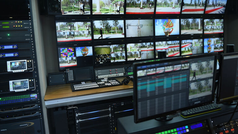 Чему в Центральной Азии учат будущих журналистов