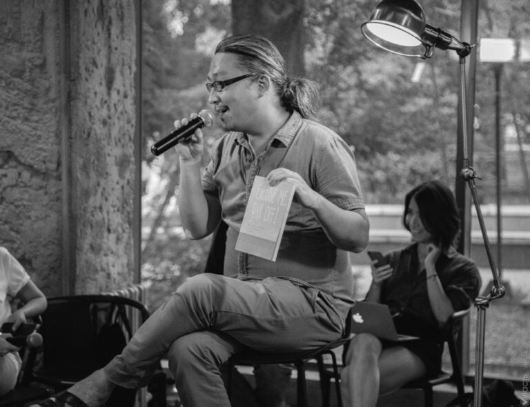 Как журналистам в Казахстане работать в период кризиса доверия к СМИ?