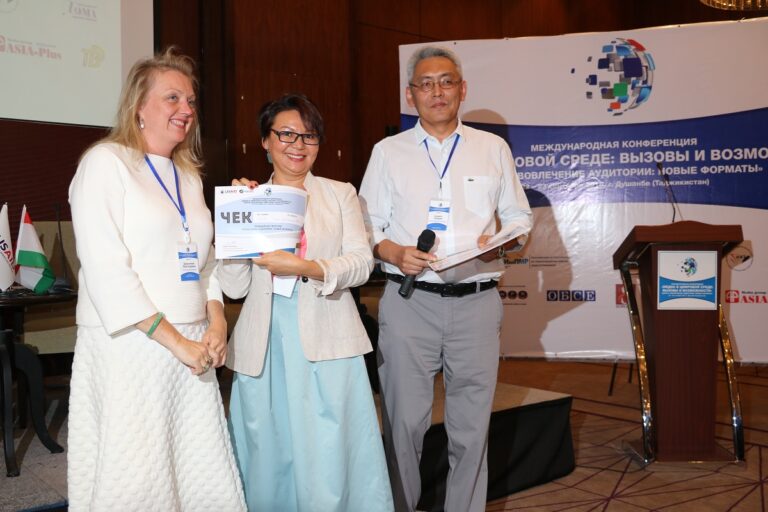 Фоторепы Ташкинбаева на Tengrinews: глас народа с нюансами