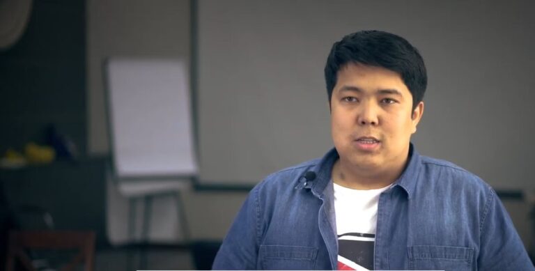 Медиаграмотность ≠ образование. Мини-интервью с Думаном Смаковым