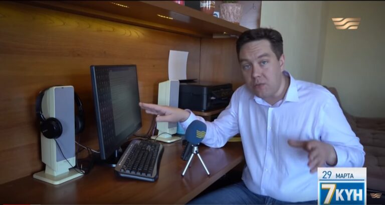 Коронавирус: ведущий «7 кун» вещает из дома. Мониторинг итоговых ТВ-программ 23-29 марта