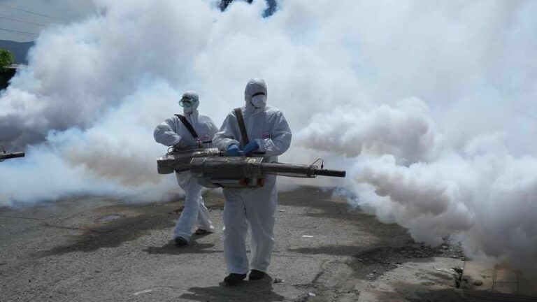 Коронавирус официально: что о COVID-19 говорят госканалы в Таджикистане