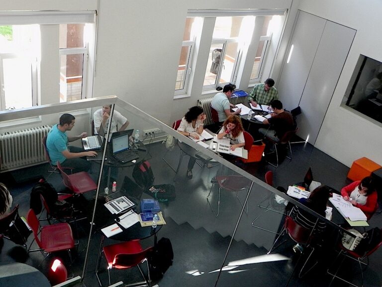 Публичное обсуждение проекта Правил размещения государственного заказа в СМИ, Казахстан