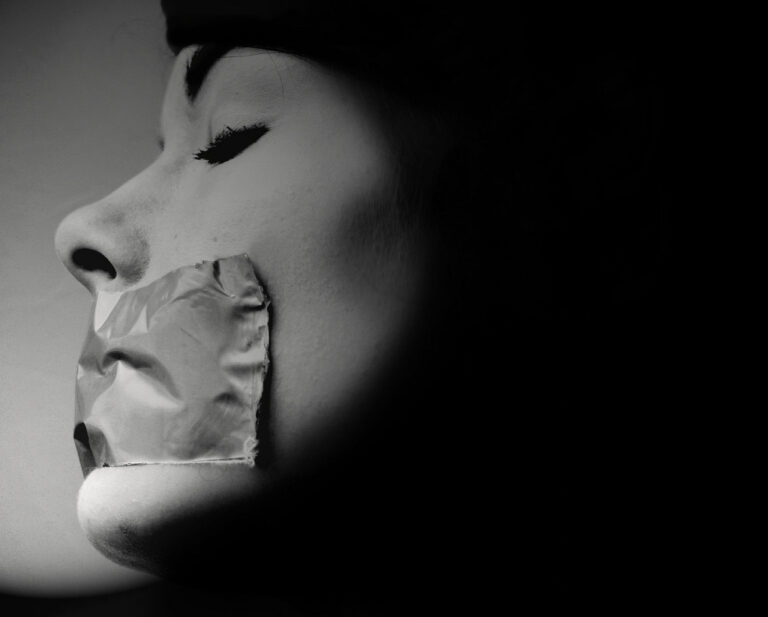 Конкурс карикатур «Свобода слова языком карикатуры», Казахстан