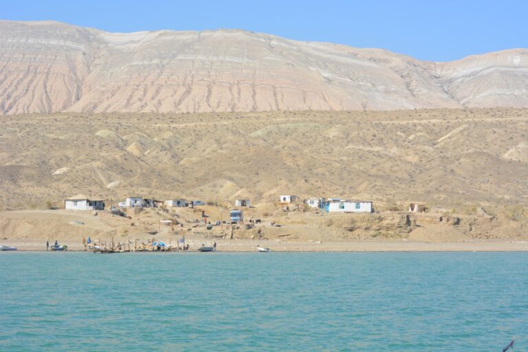 В ожидании чуда: в Таджикистане сняли картину по идее Бахтиёра Худойназарова