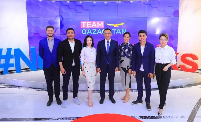 Молодёжь под крылом Nur Otan