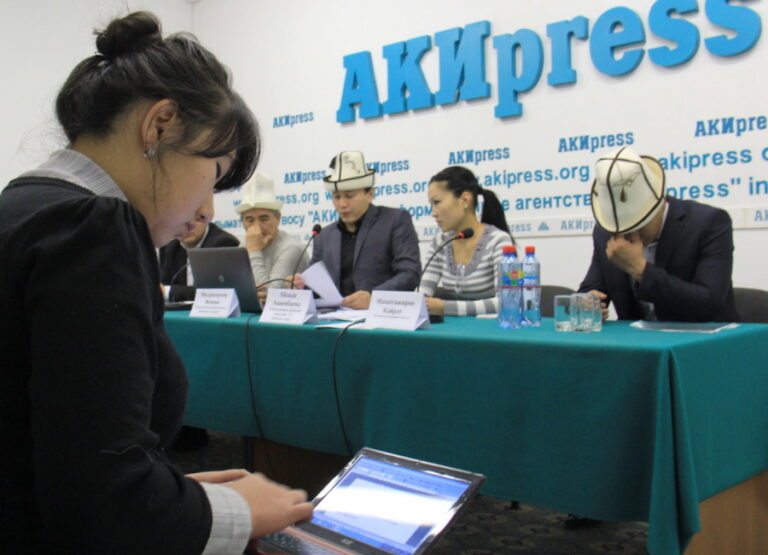 Kloop Media открывает набор в летнюю школу журналистики, Кыргызстан