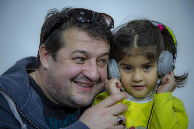 Аудиосказки на таджикском и памирском языках выпустили в Душанбе