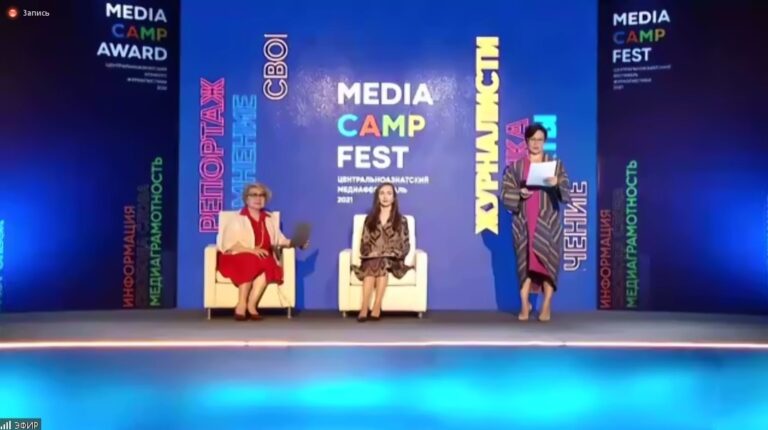 В Таджикистане и Узбекистане женщины реже пользуются интернетом. Почему? Исследование медиапотребления и медиаграмотности