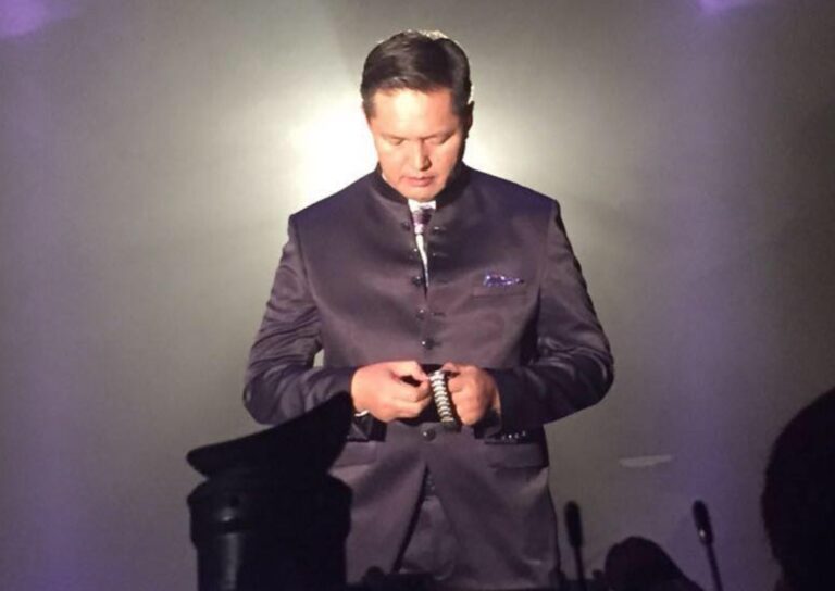 Сэнсэю и другу от учеников и друзей. Памяти Бейсена Куранбека