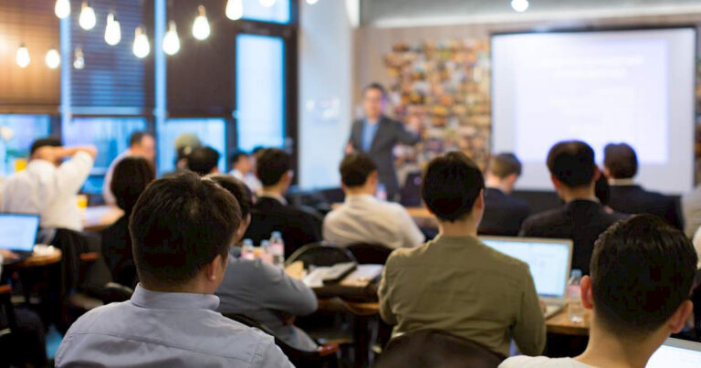 Internews продолжает прием заявок от партнёров для проведения тренингов в рамках Медиашколы миростроительства и коммуникаций