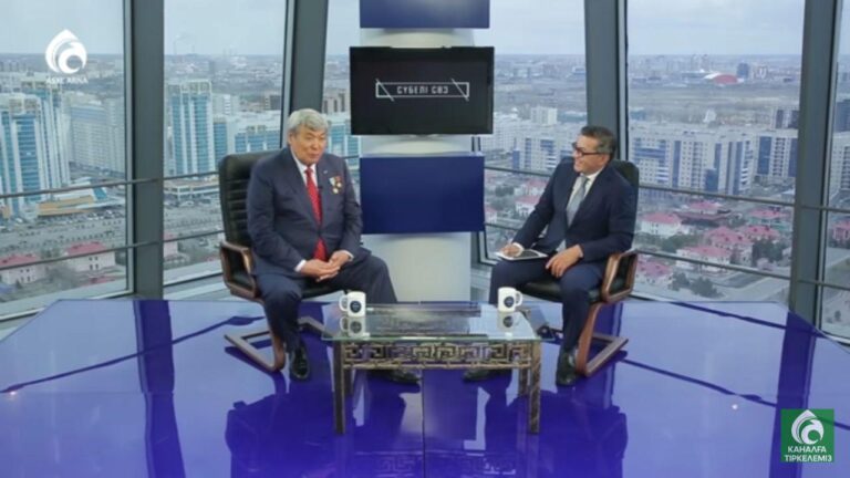 Политик на ТВ: зачем депутат Омурзаков пересел в кресло телеведущего?