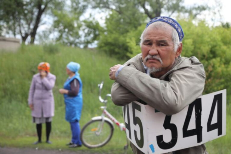 Поезд безмолвных пассажиров. Мониторинг Zakon.kz