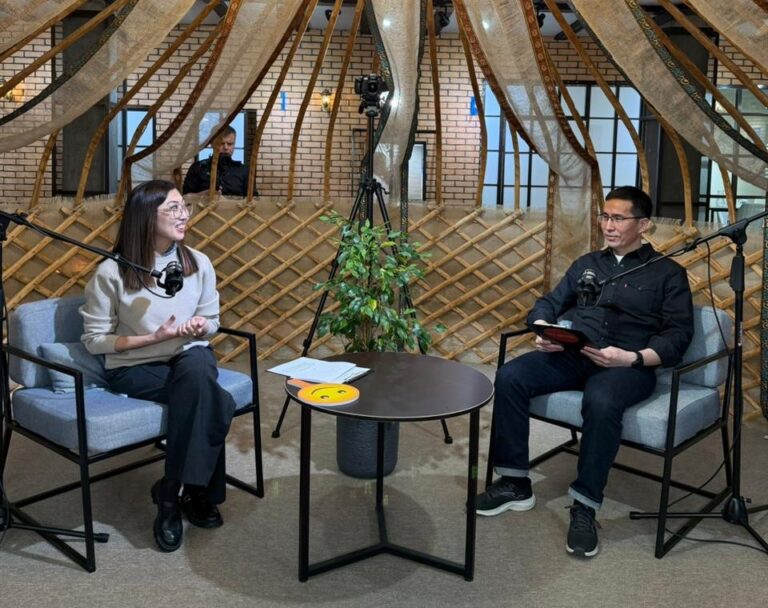 Нехватка финансов и аналитики: чем живут журналисты в регионах Казахстана? Нехватка финансов и аналитики: чем живут журналисты в регионах Казахстана?